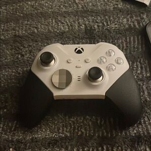 Black and White Xbox Controller